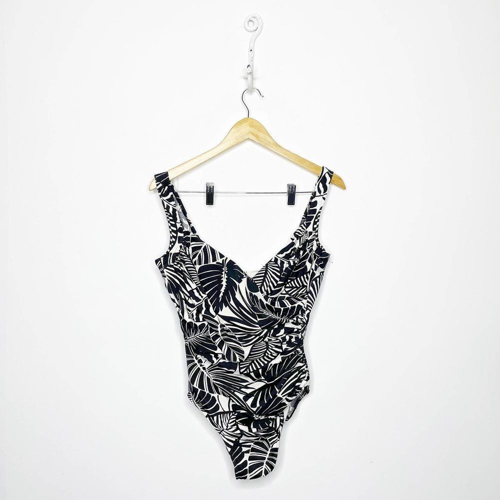 Miraclesuit Must Haves Escape one piece swimsuit black white palm leaf US 14